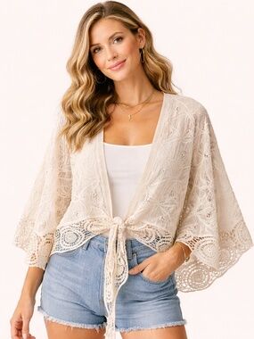 House of Harlow 1960 
CAPE/KIMONO BOHO AZTEC CROCHET OFF WHITE Size One Size